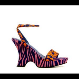 Jeffrey Campbell FLORA